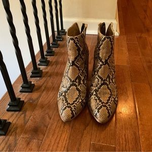 Steve Madden Womens Size 10 Brown/Tan/Black Snakeskin Pattern Booties